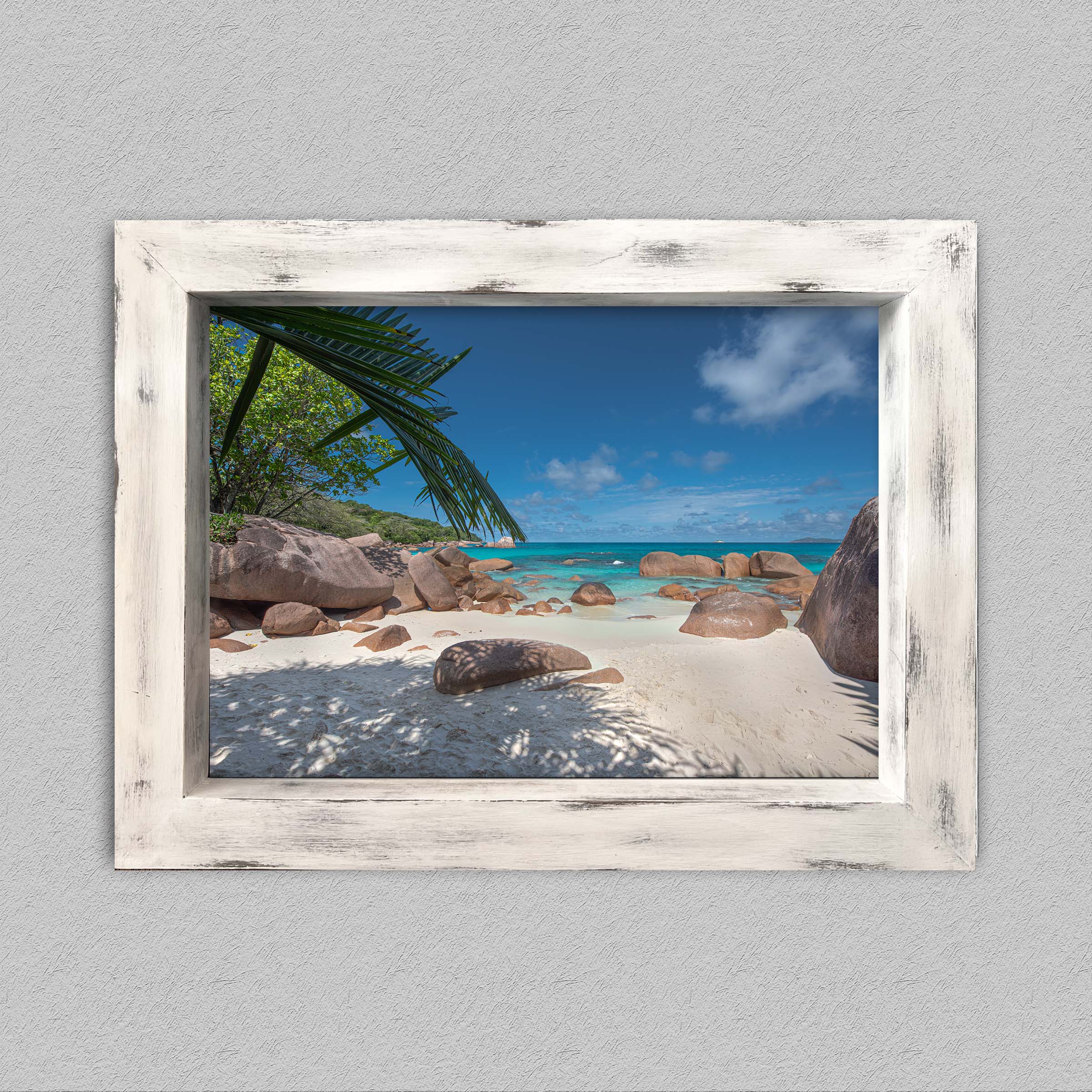 Eau turquoise de anse lazio