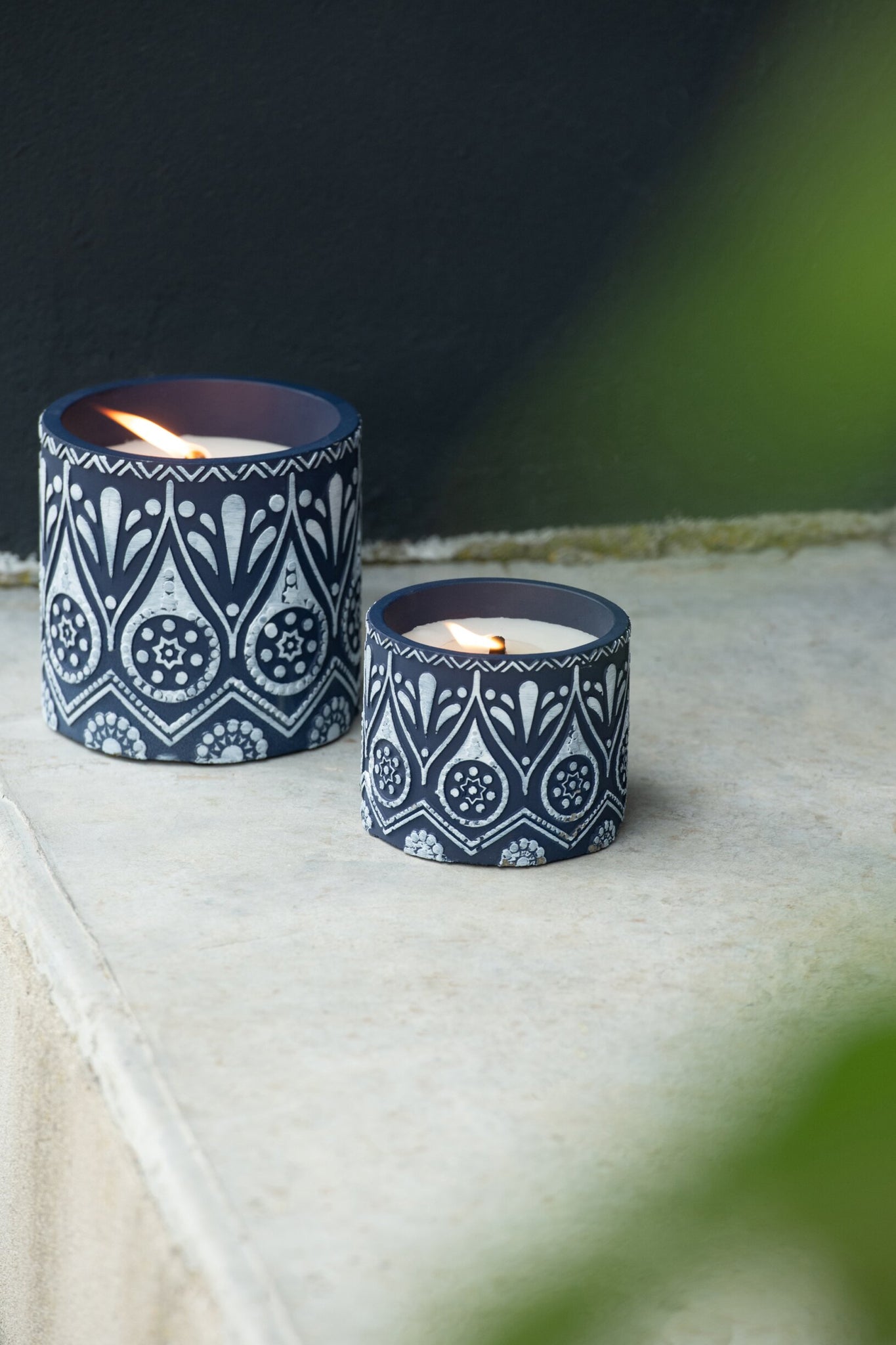 Duftkerze aus Terrakotta, Blau/Weiß (2er Set - M+S)