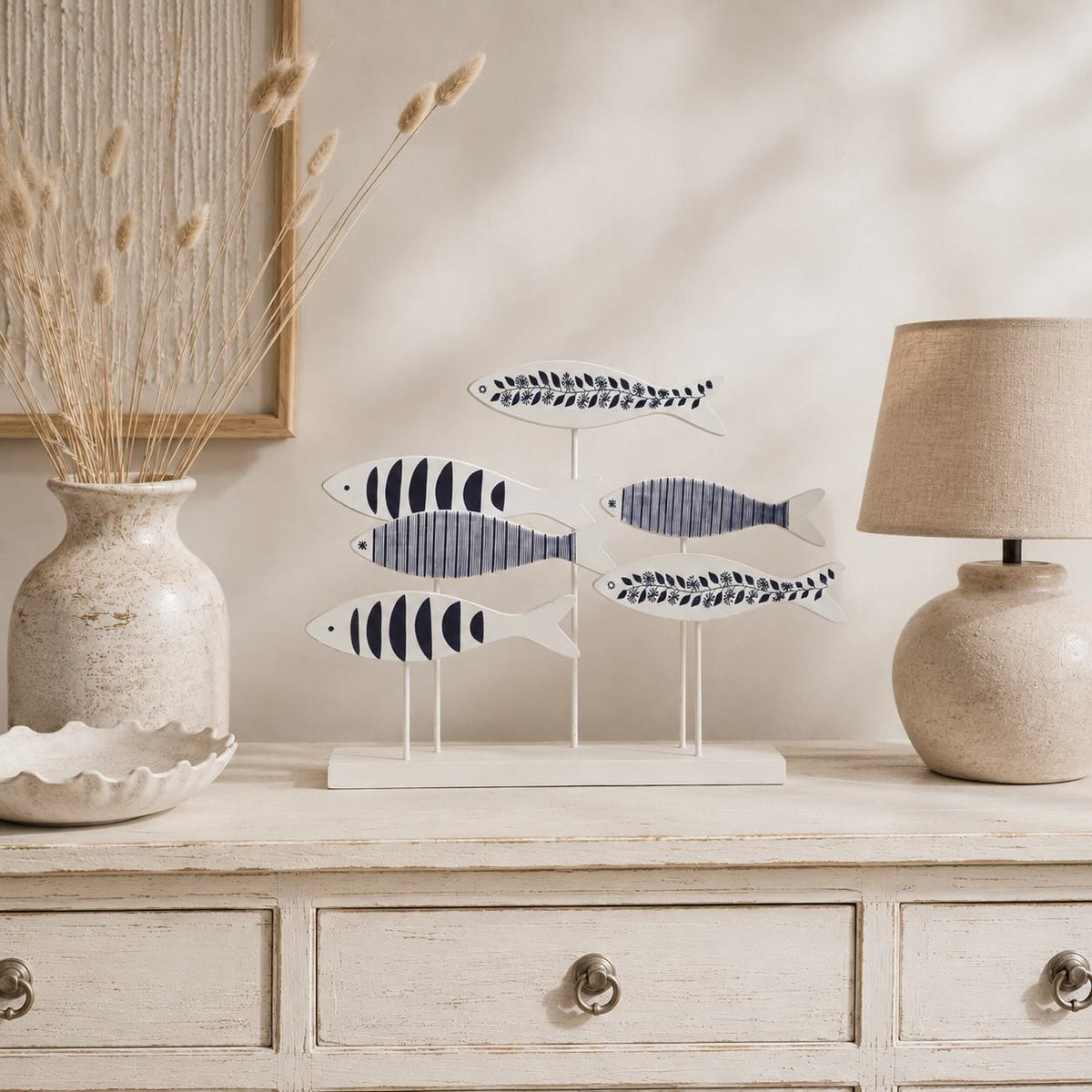 Maritime Fisch auf Sockel, Blau/Weiß (L)