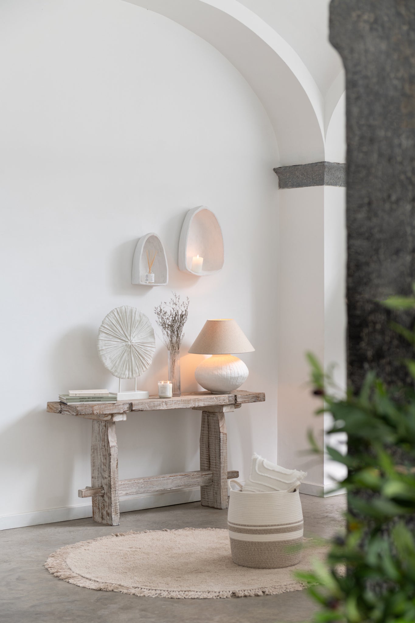 Konsole aus recyceltem Holz – White Wash