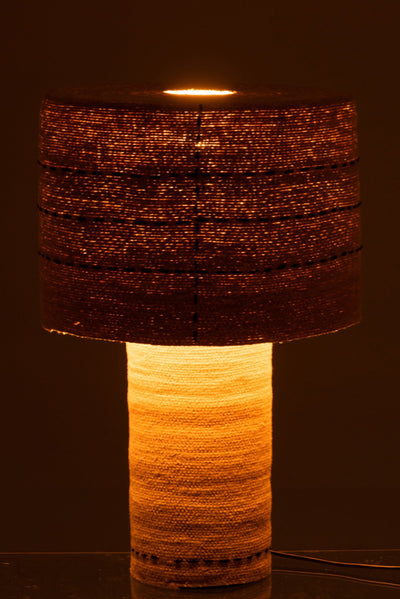 Boho Tischlampe mit geflochtenem Lampenschirm