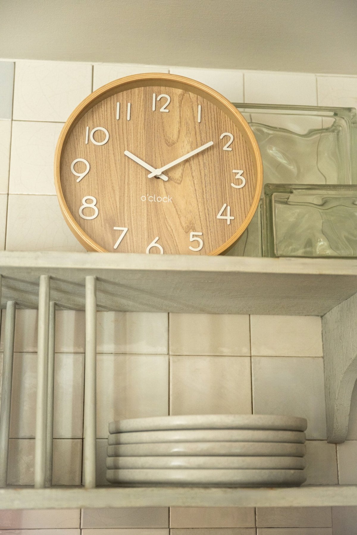Wanduhr aus MDF und Sperrholz Natur