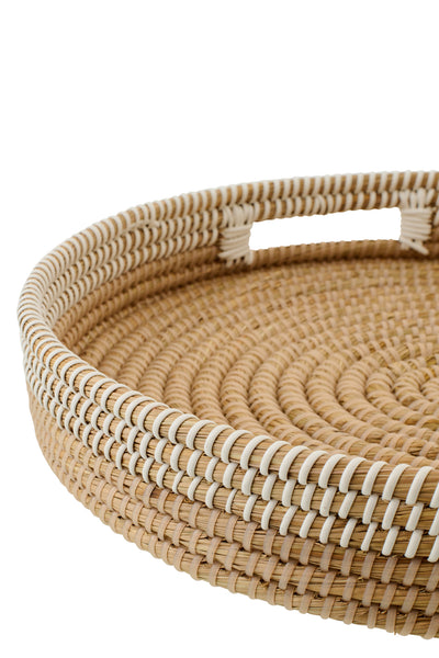 Set aus 2 dekorativen Tabletts aus Stroh – Natur/Weiß